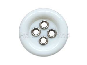 Combined polyester buttons