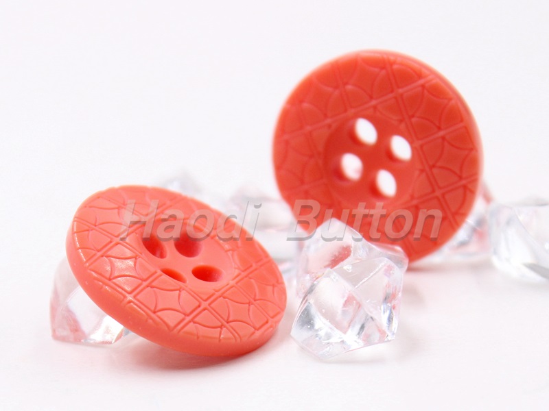 engrave clothing buttons