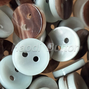 polyester shirt buttons
