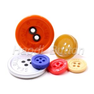 custom polyester buttons