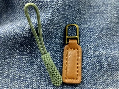 zipper puller