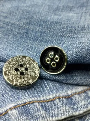 plastic buttons