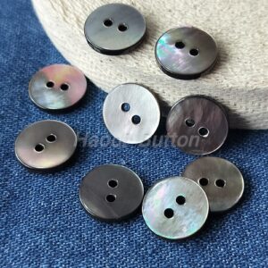 Black Mother of pearl buttons