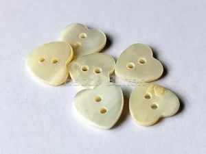 Heart Shape Akoya Shell Button Natural Mother of Pearl for Garment Decoration